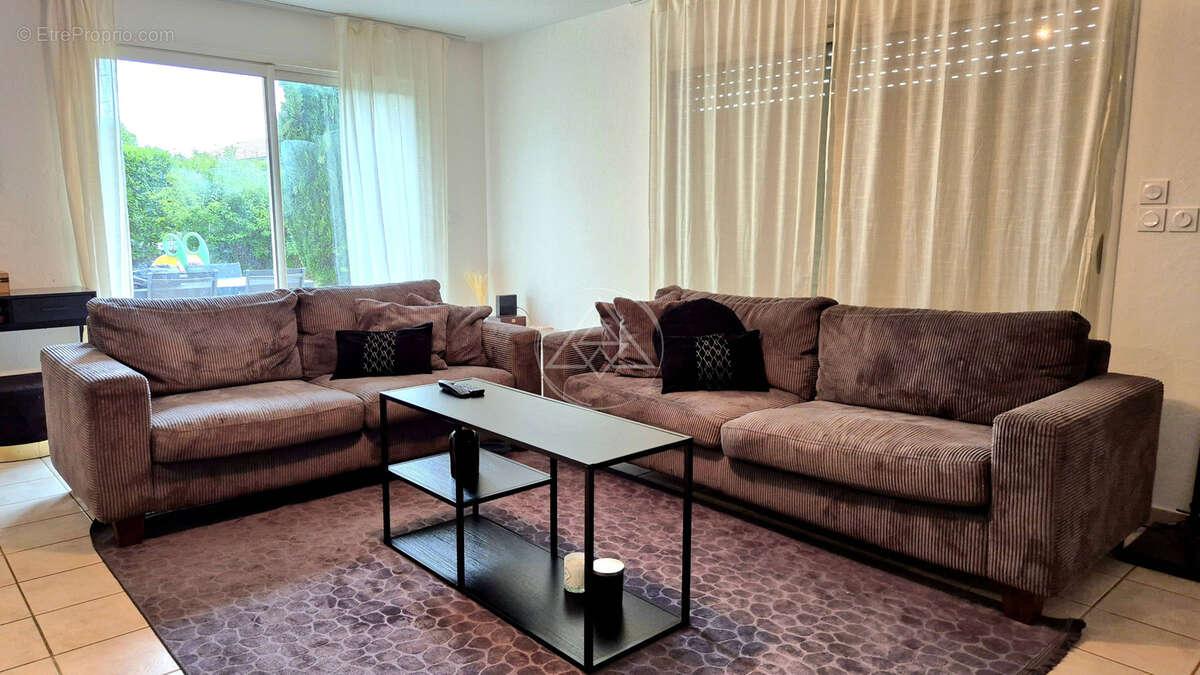 Maison à ROMANS-SUR-ISERE