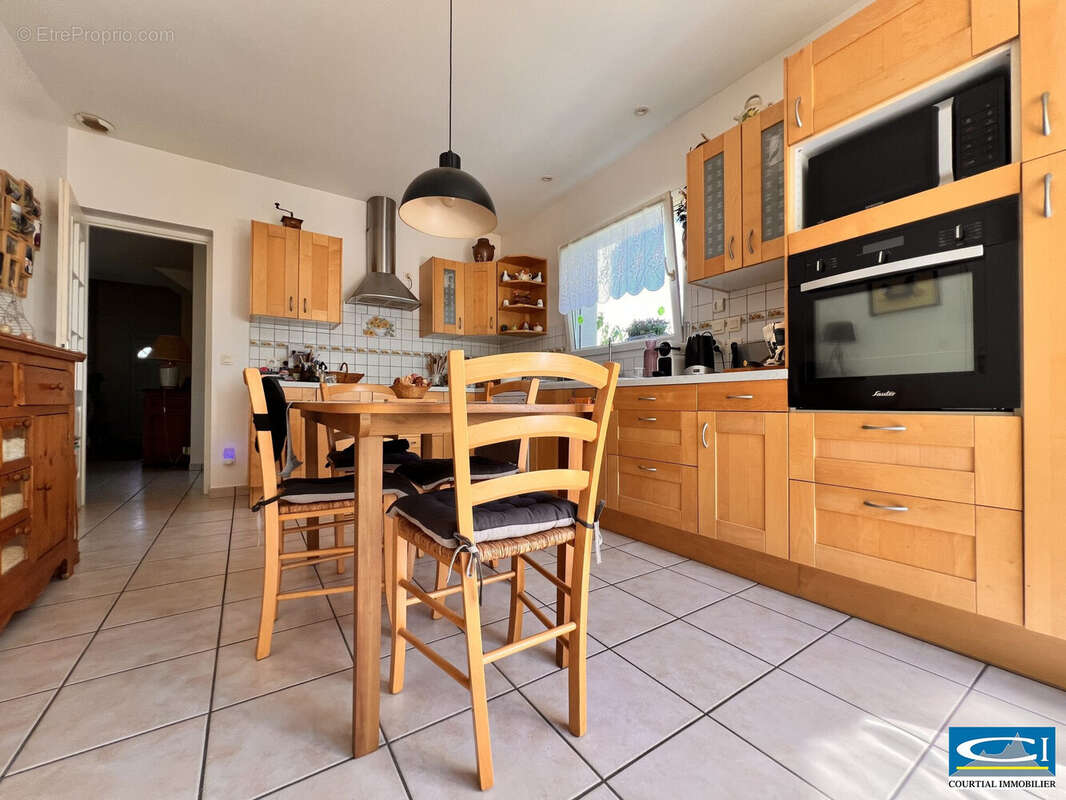 Maison à TOURNON-SUR-RHONE