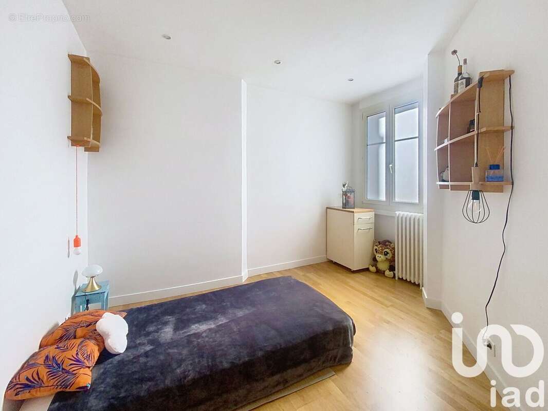 Photo 6 - Appartement à LA GARENNE-COLOMBES