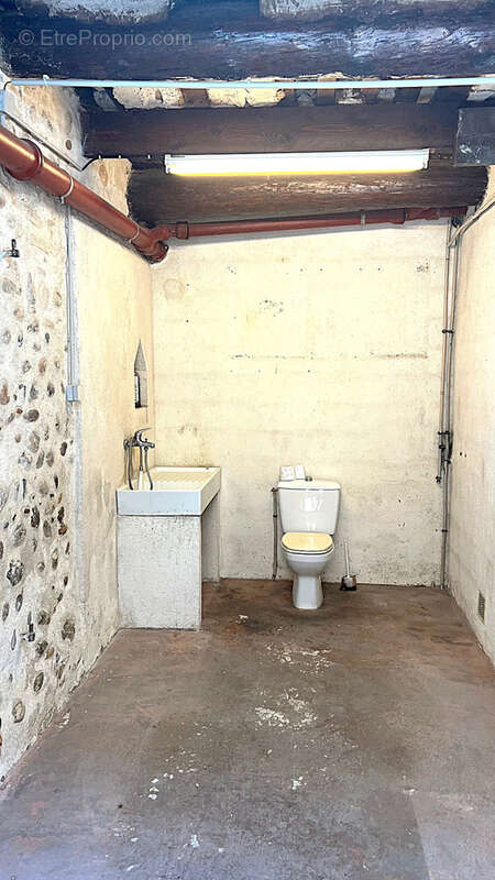 Appartement à SAINT-LAURENT-DU-VAR