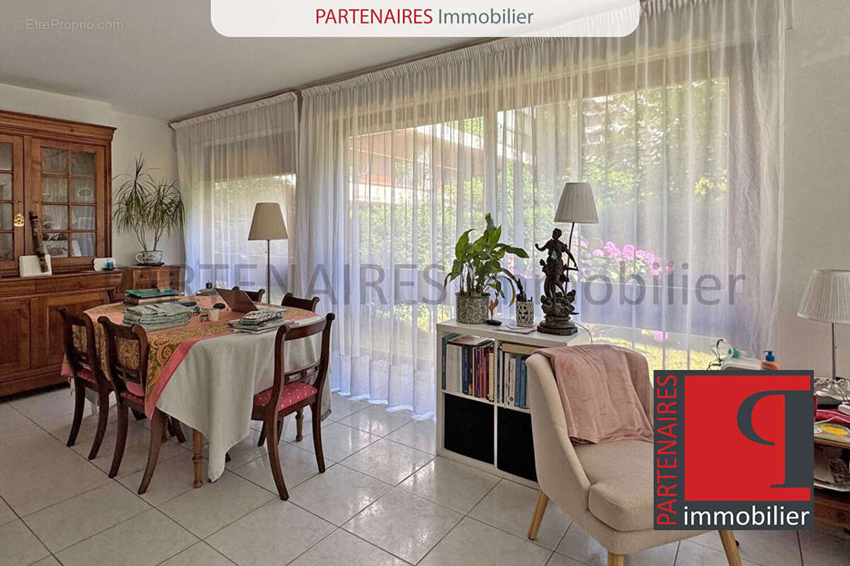 Appartement à LE CHESNAY