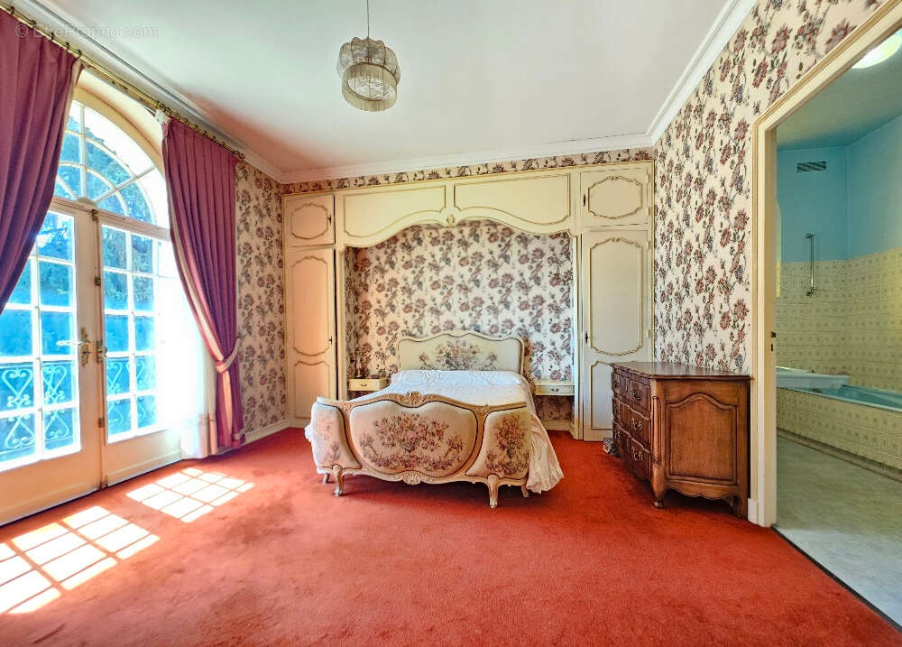 Maison 322m² à roullet-saint-estèphe - photo 13