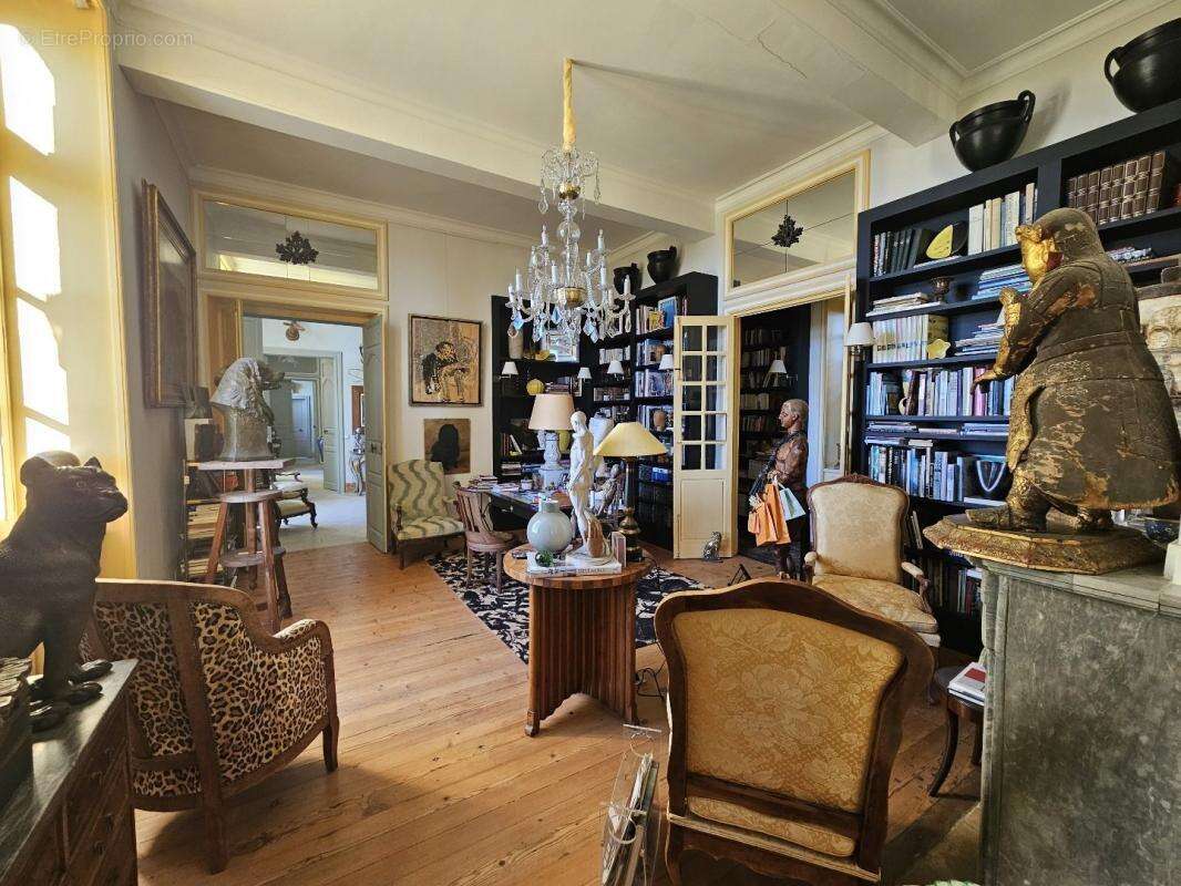 Maison à PORT-SAINTE-MARIE