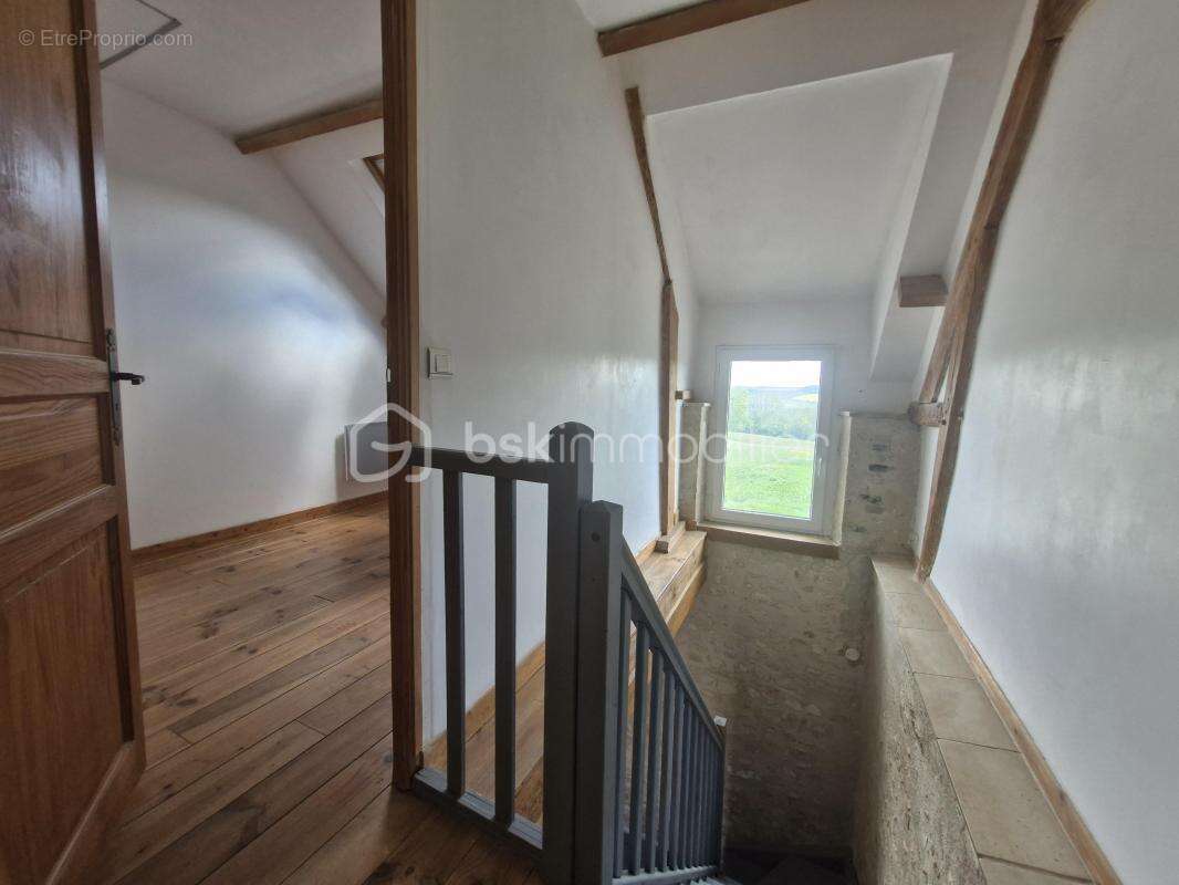 Charmante maison en pierres avec terrasse et jardin - photo 10
