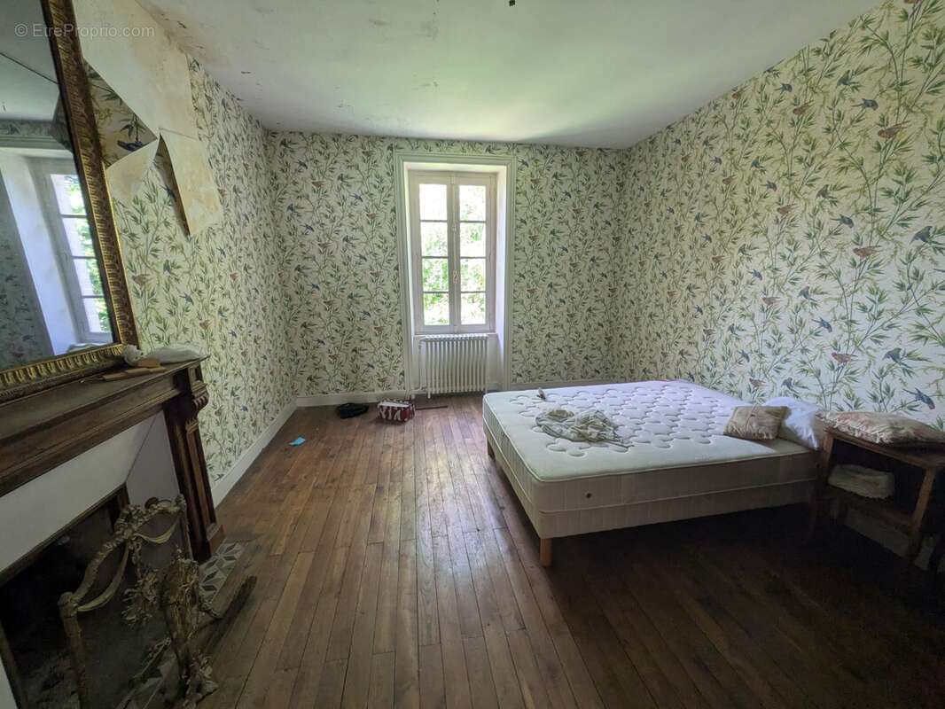 Guemene sur scorff maison bourgeoise  7 pièces 185 m² environ avec garage et dépendances,un puits une parcelle de 3706m² - photo 14