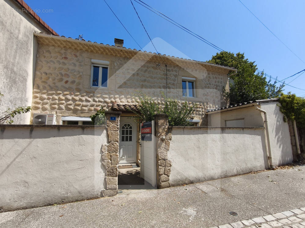 Maison à LIVRON-SUR-DROME
