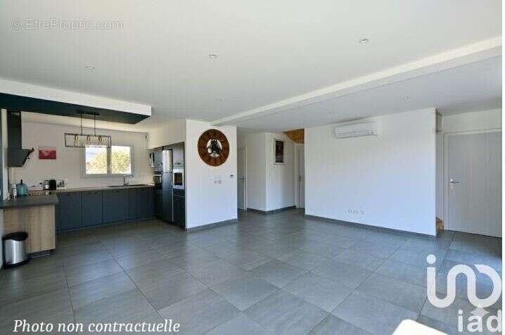 Photo 3 - Maison à PUSIGNAN