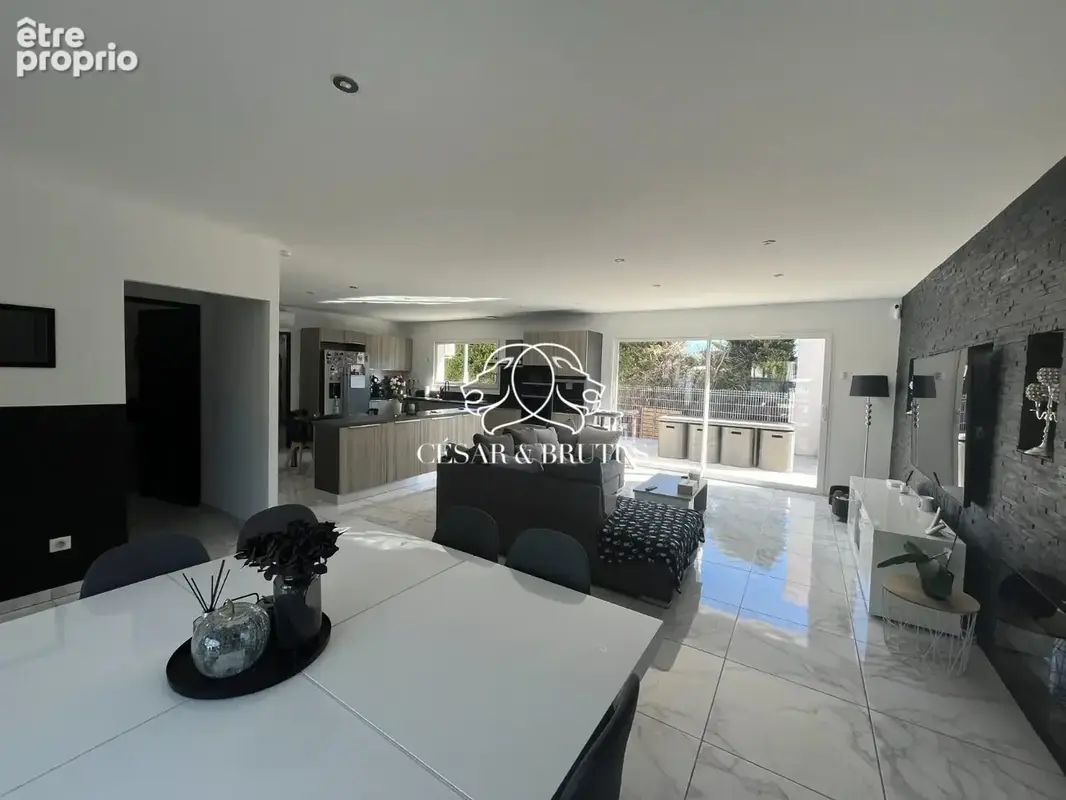 Maison 4 pièces 139 m² à vendre à Riorges (42153) - photo 3