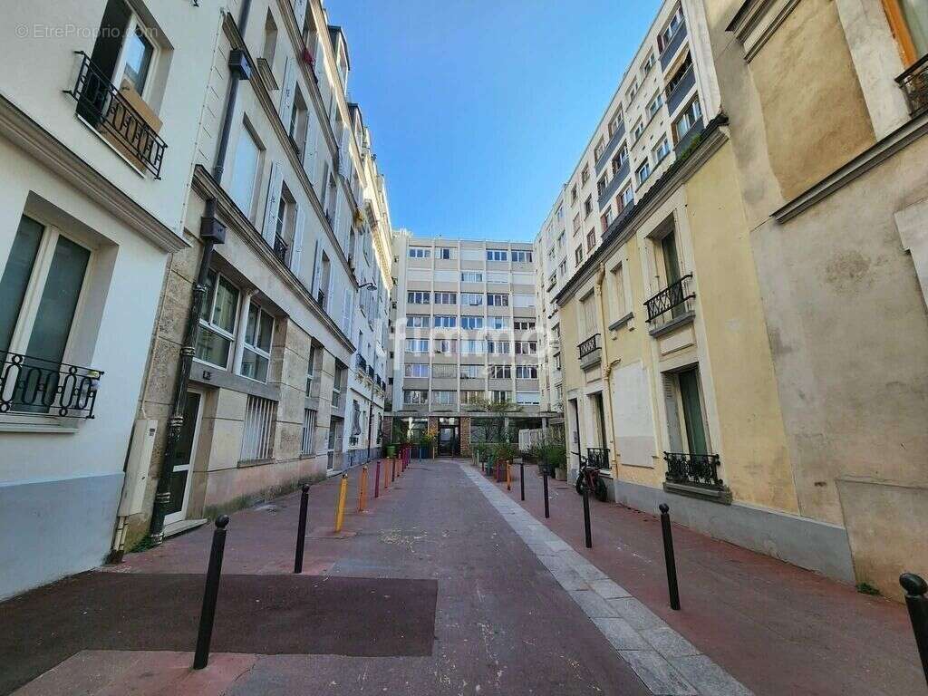 Studio au calme, en plein Paris - photo 5