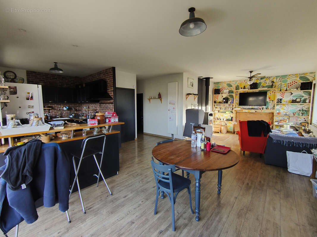 Maison à CHABRELOCHE