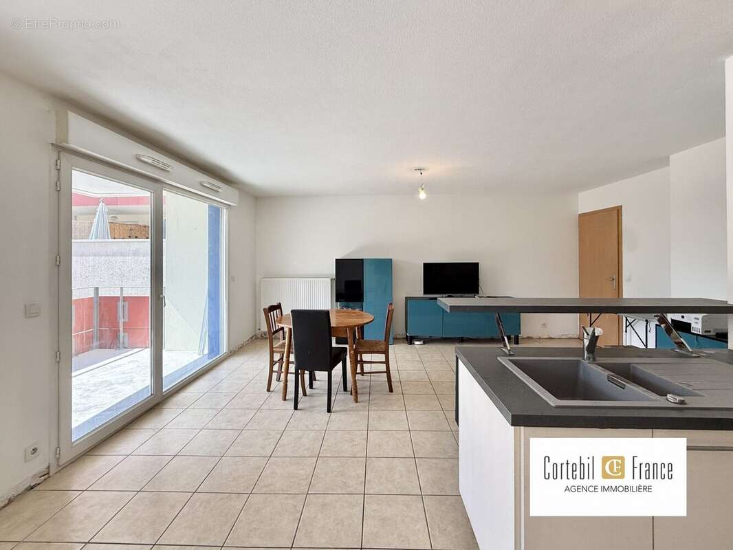Appartement 70 m² à Cruseilles  - photo 2