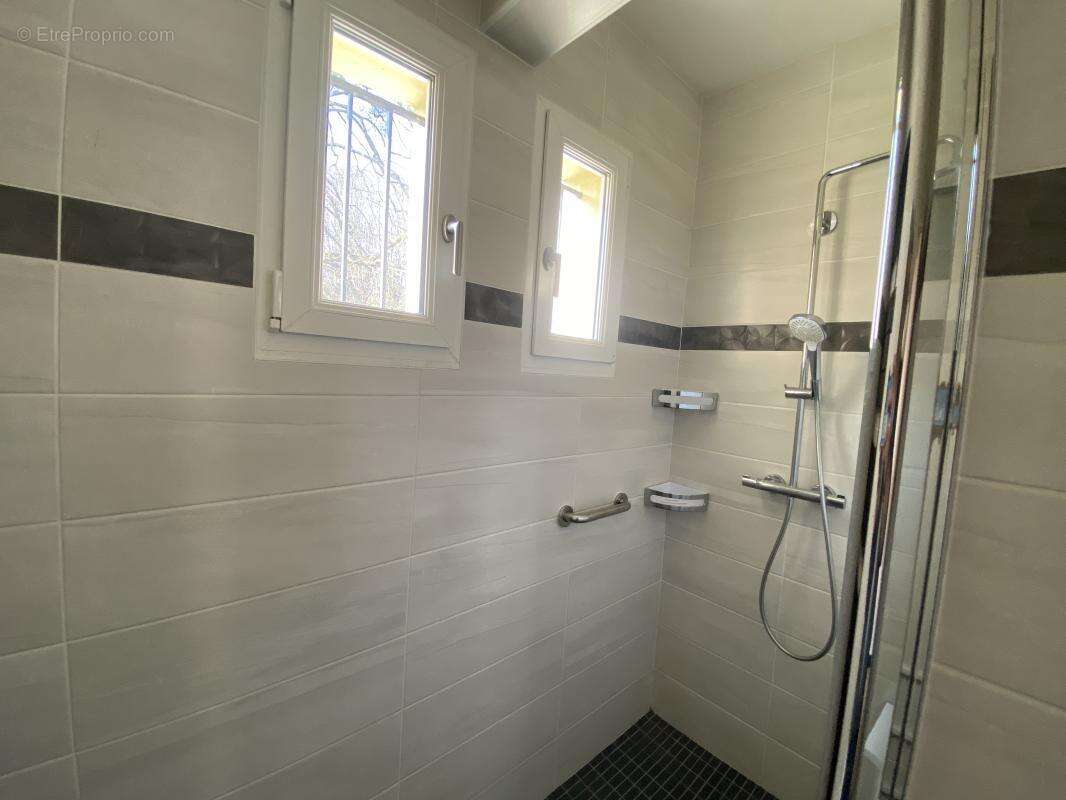 Maison à ROSNY-SUR-SEINE