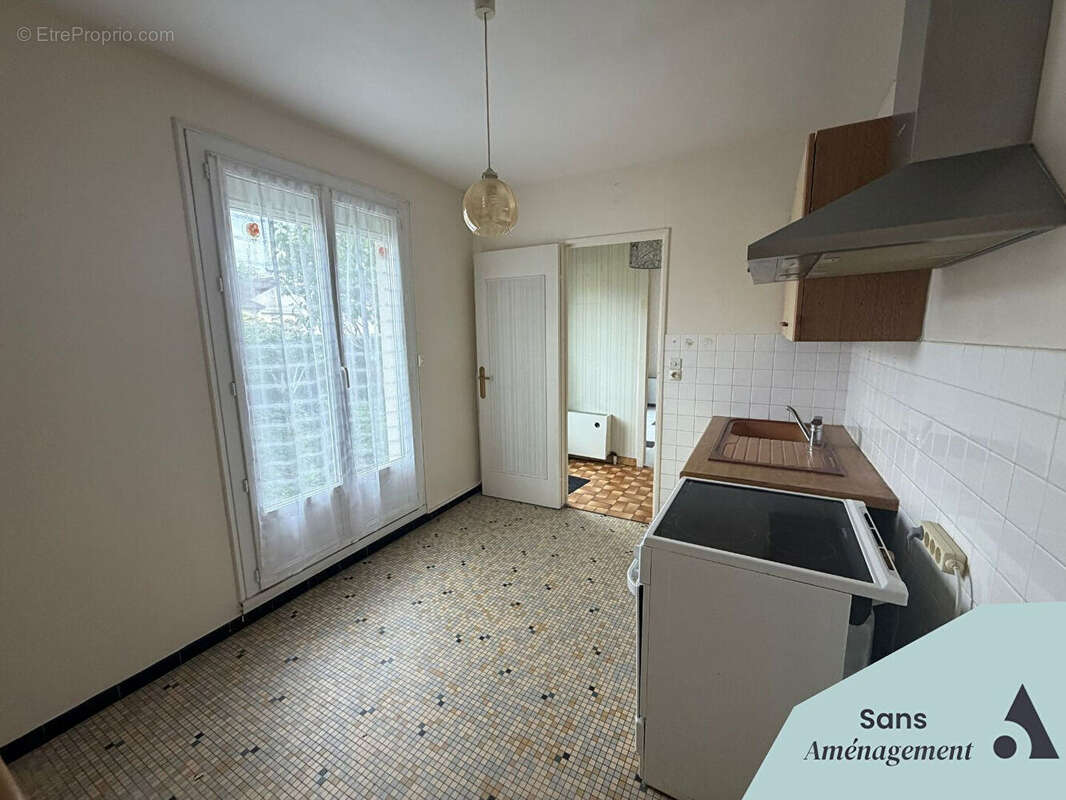 Maison à MONTS