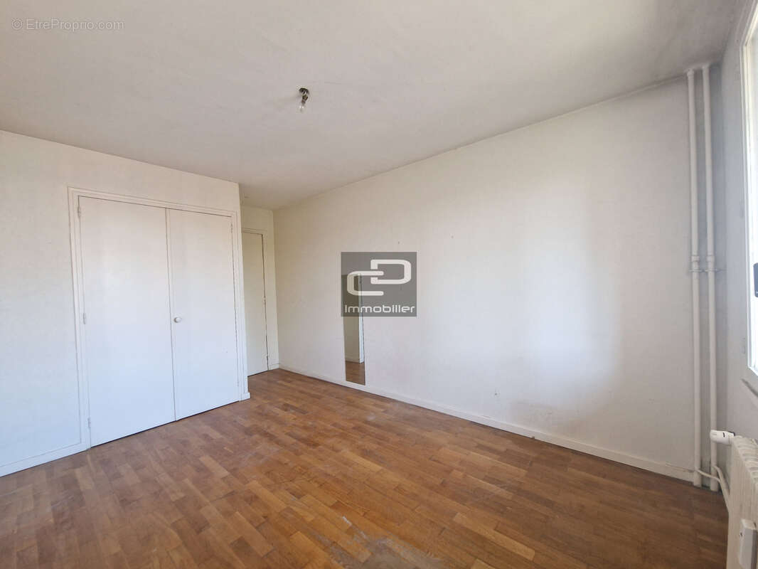 Appartement à COUZON-AU-MONT-D'OR