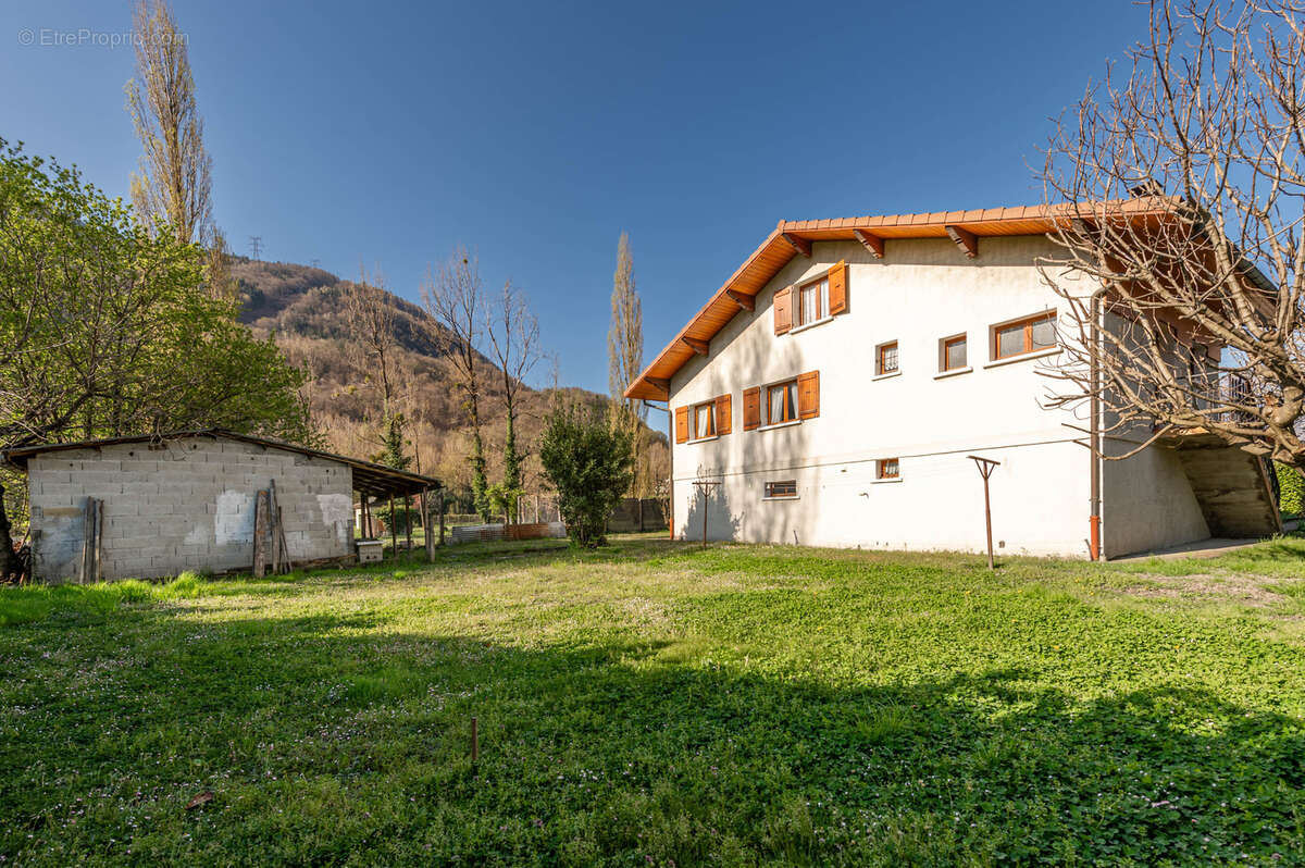 Maison à ALBERTVILLE