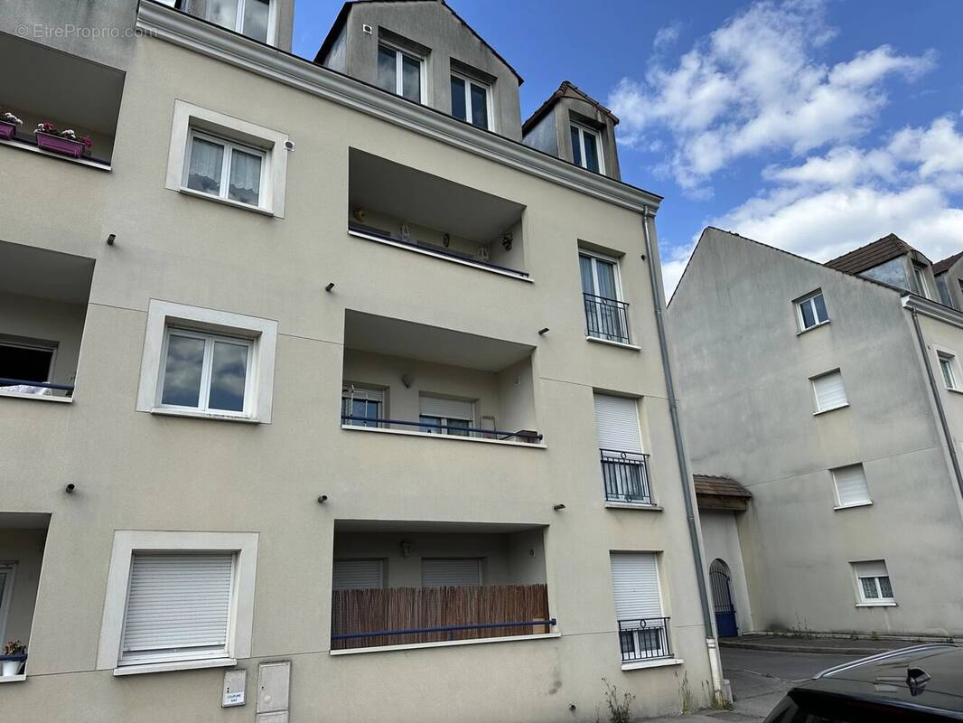 Appartement à LAMORLAYE