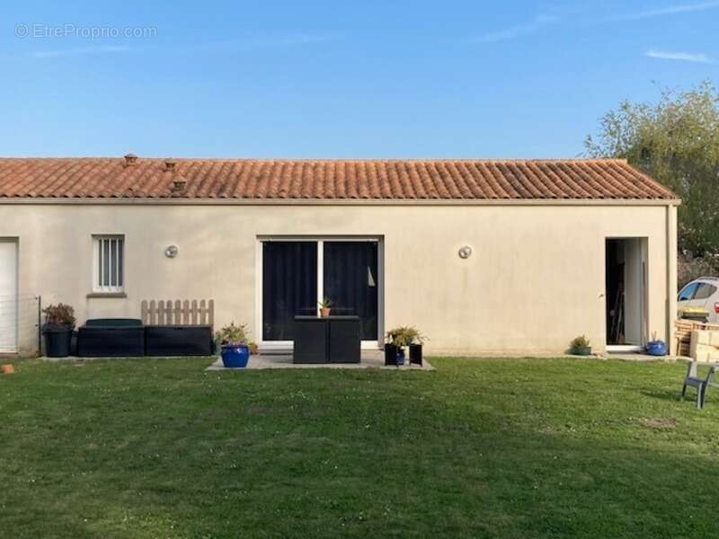 Maison à YVES