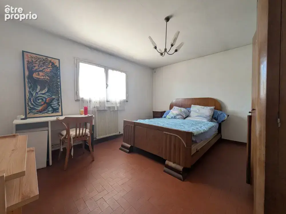 Maison à étage avec combles et jardin autour - photo 11