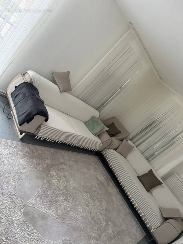 Appartement à MARSEILLE-12E