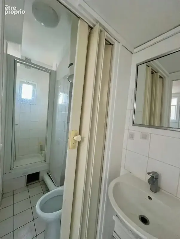 Pantin à 5 min du métro 4 chemins - 2 pièces lumineux 26 m², dernier étage 99 000  - photo 4