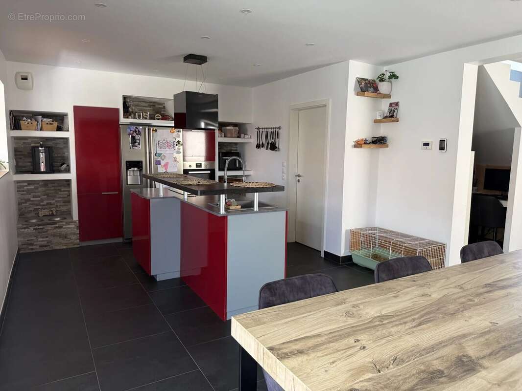  Maison familiale de 127,45 m² habitables avec jardin, terrasse et garage - photo 7