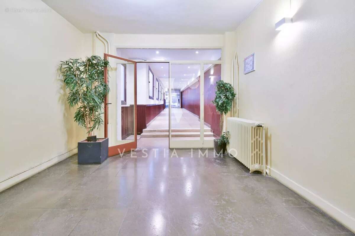 Appartement à PARIS-17E