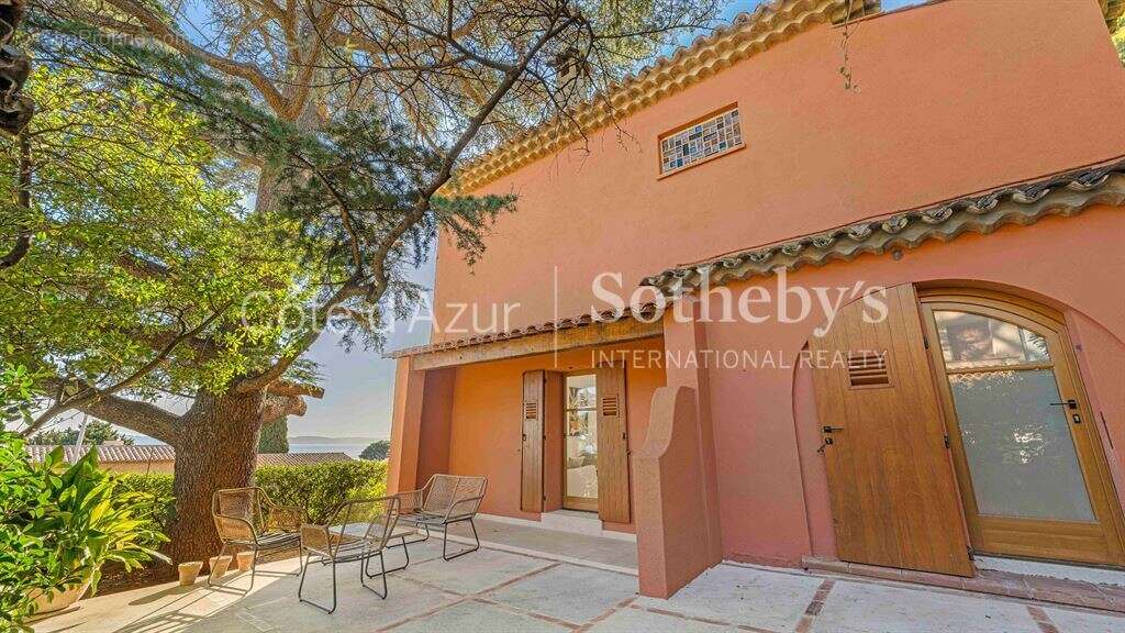Villa Art Déco rénovée avec vue mer, à 300 m des plages, Sainte-Maxime, Golfe de Saint-Tropez - photo 9
