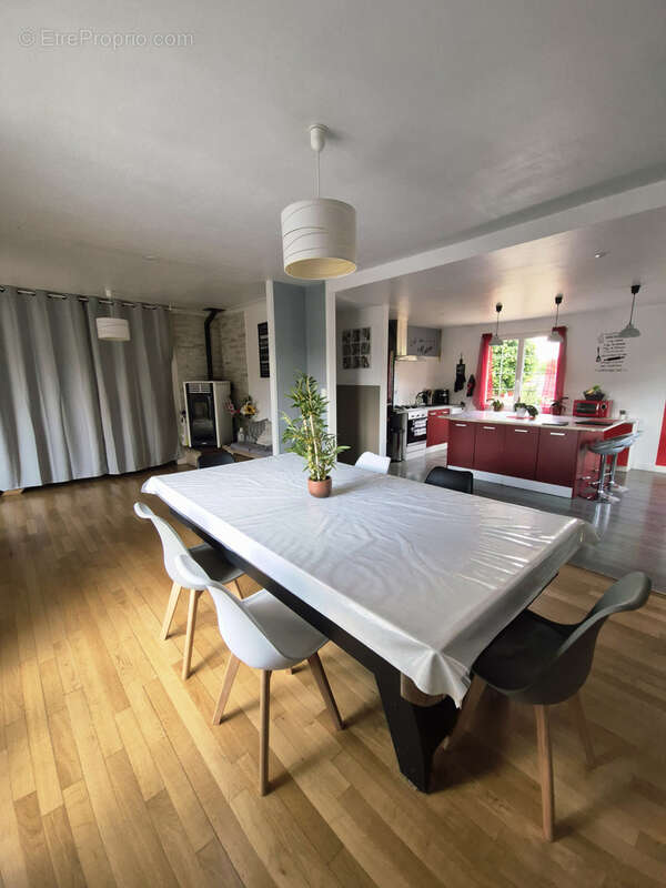 Maison à PARCE-SUR-SARTHE