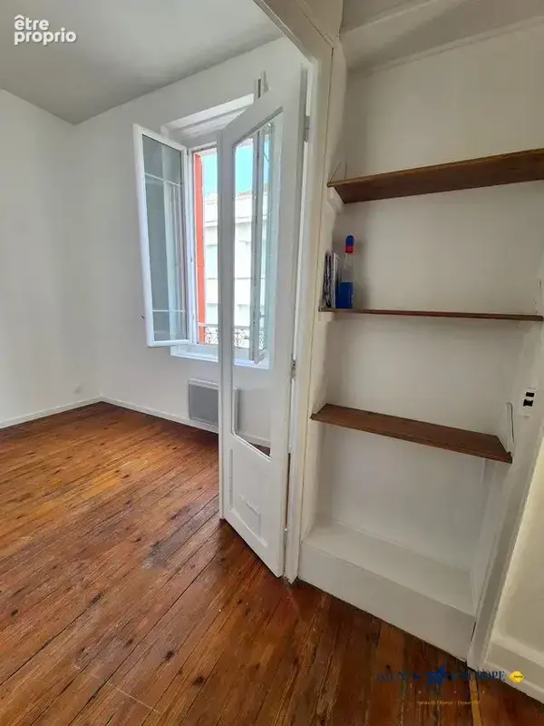 Appartement 34 m² à Vichy  - photo 6