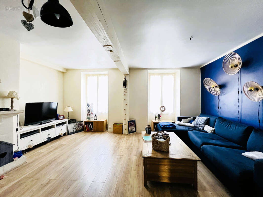 Maison à AUNAY-SOUS-AUNEAU