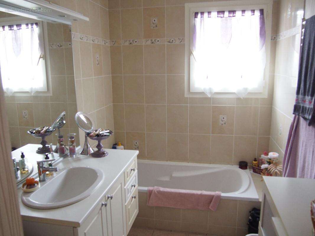 Maison à ASNIERES-LES-DIJON