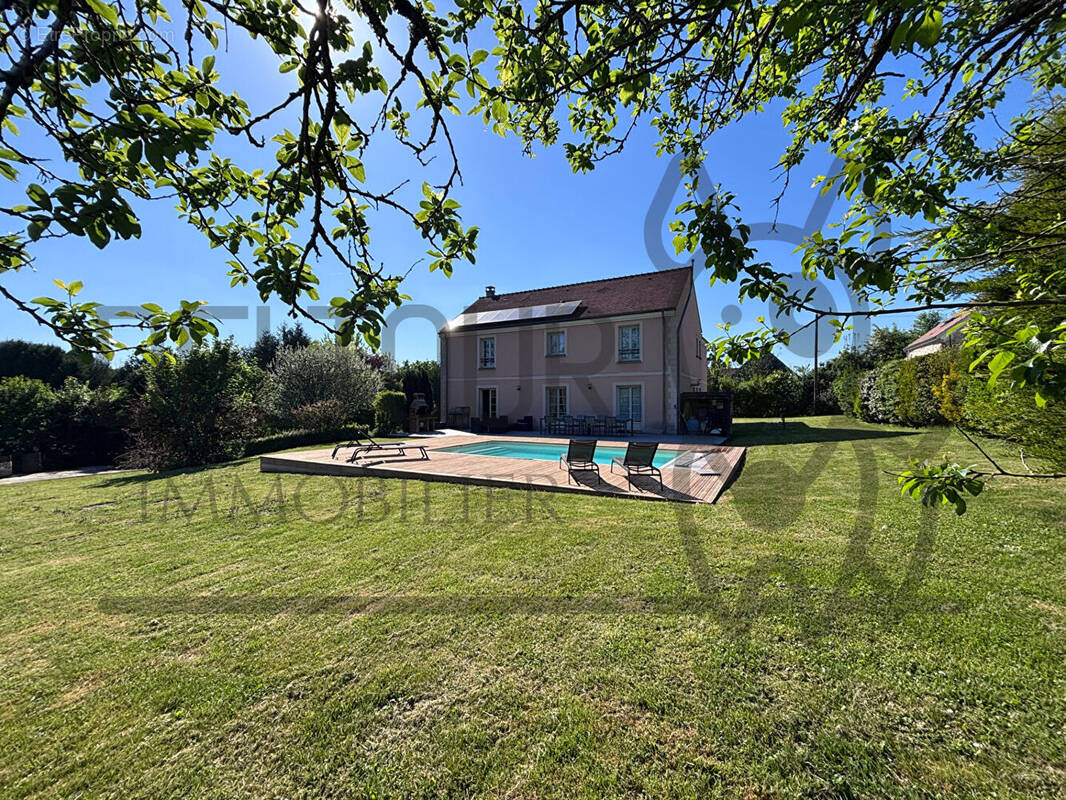 Maison à FAREMOUTIERS