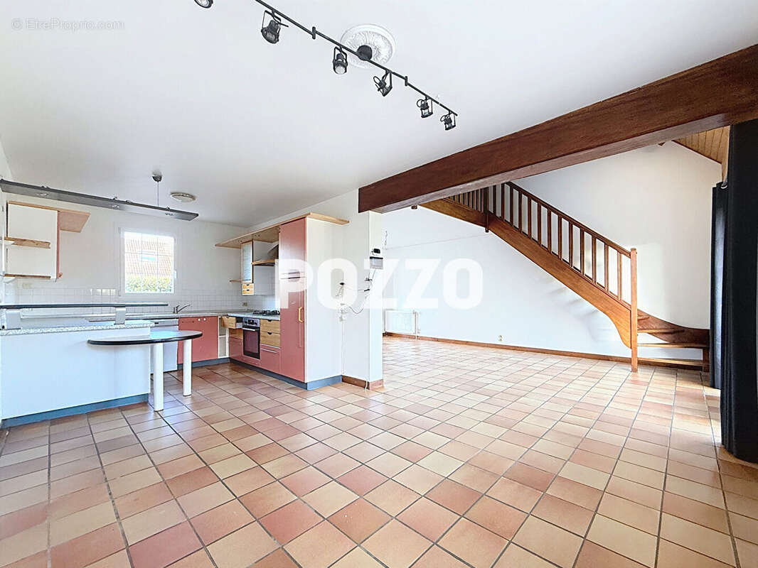 Maison à SAINT-PAIR-SUR-MER