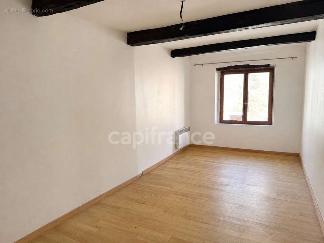 L'Isle En Dodon – Maison de village mitoyenne à rénover avec 700 m² de terrain, toiture neuve et fort potentiel - photo 7