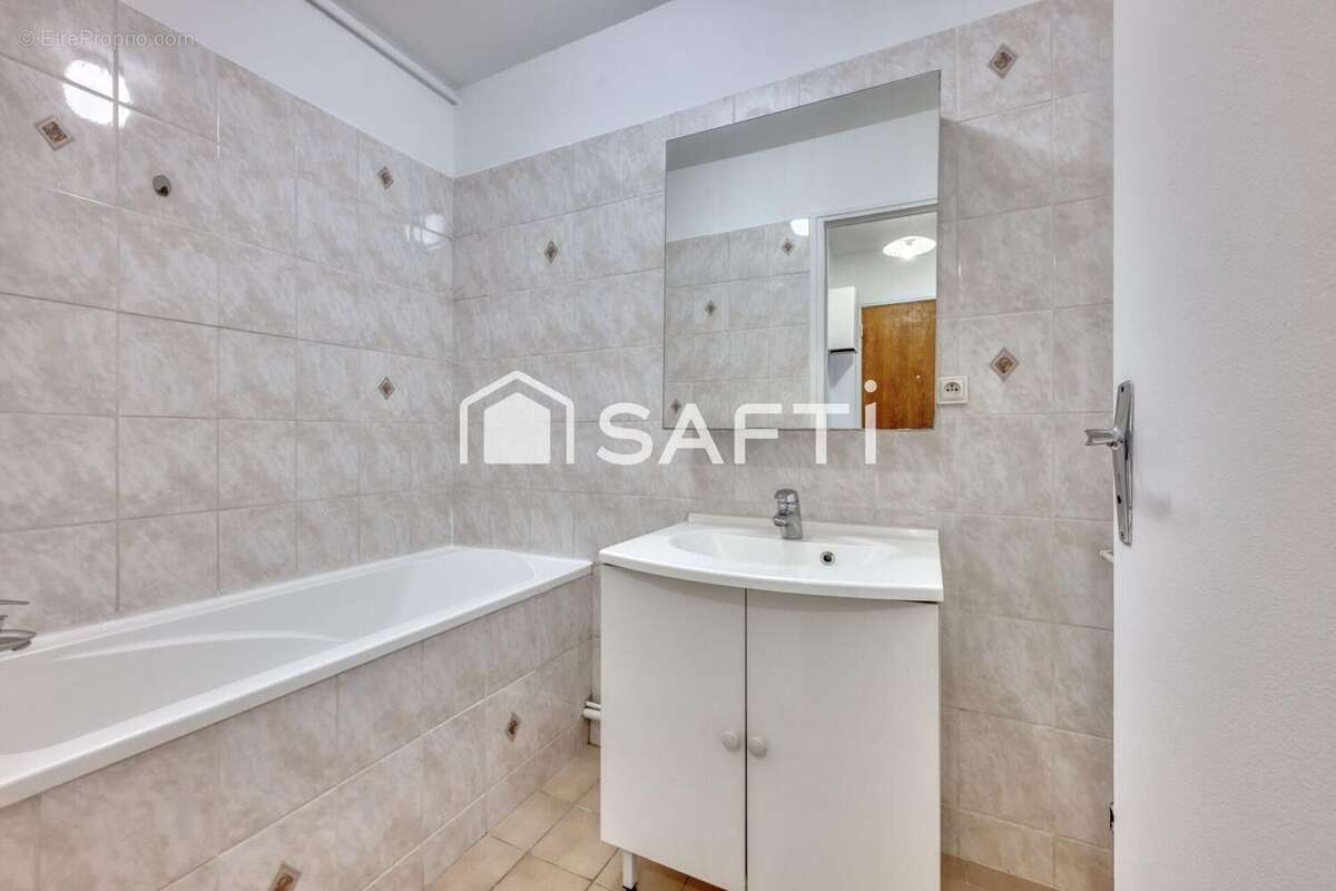 Photo 3 - Appartement à SAINT-MAUR-DES-FOSSES