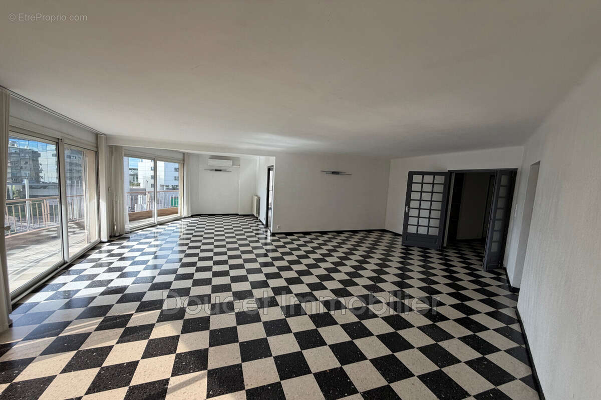 Appartement à BEZIERS