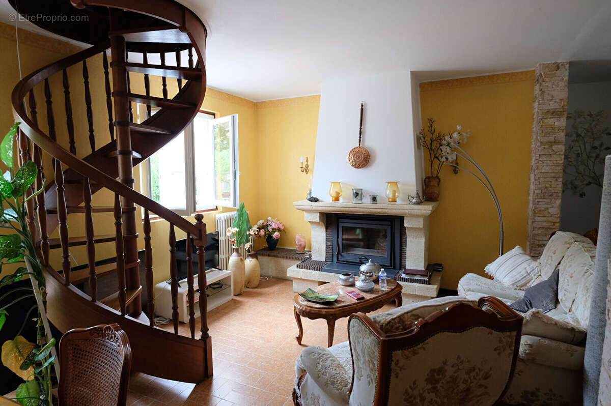 Maison familiale de 123 m² au sol sur 1 278 m² de terrain - photo 19