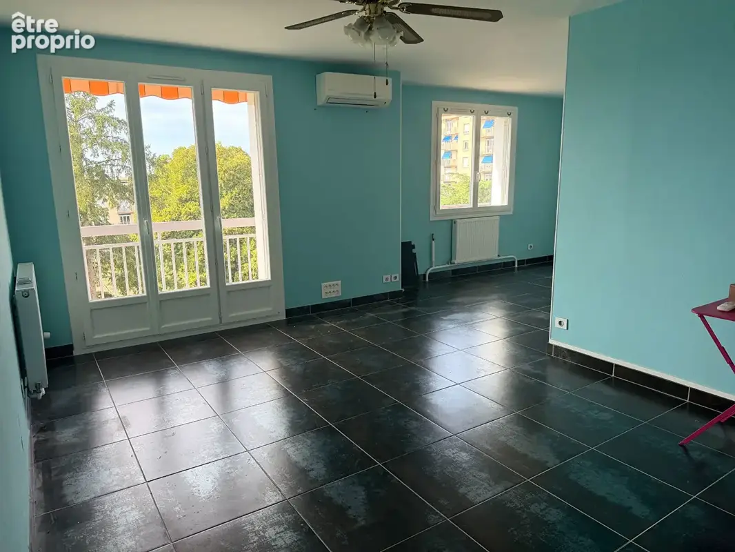 Appartement T4 de 71 m² hab au 5ème et dernier étage avec asc, garage et balcon - photo 2