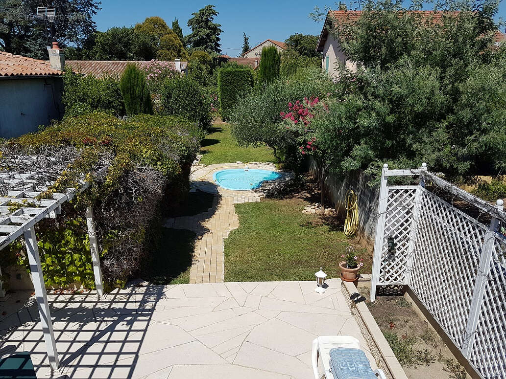 Maison à MONTELIMAR