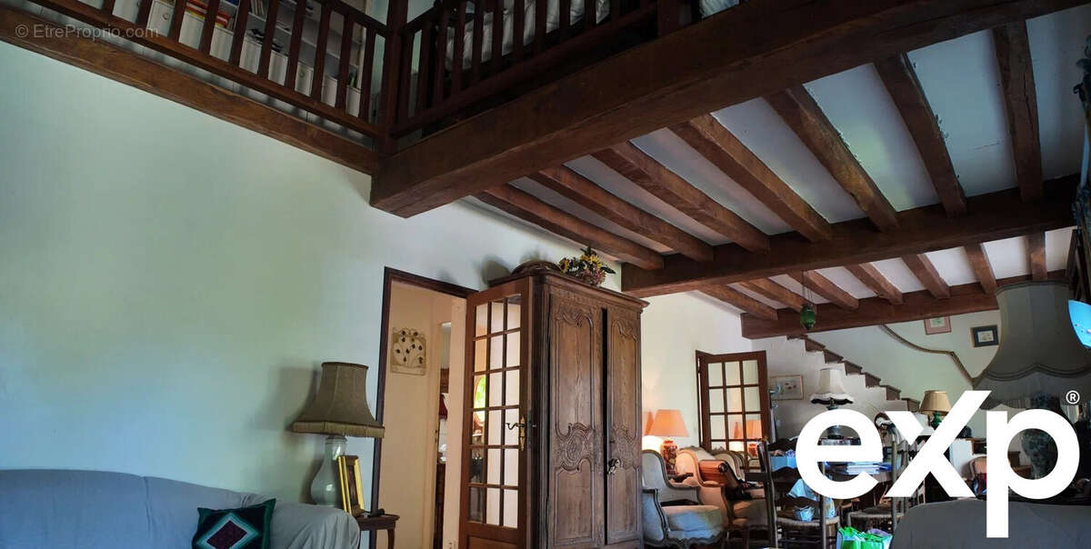 Maison à CLAIREFONTAINE-EN-YVELINES