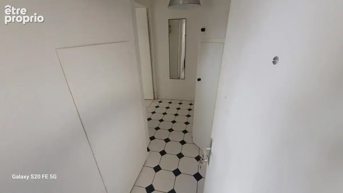 Appartement T2 - 42 m² au 3ème et dernier étage - Quartier Cathedrale-Colbert - 37000 TOURS - photo 3