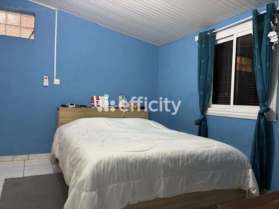Maison 150 m² à Saint-Esprit  - photo 5