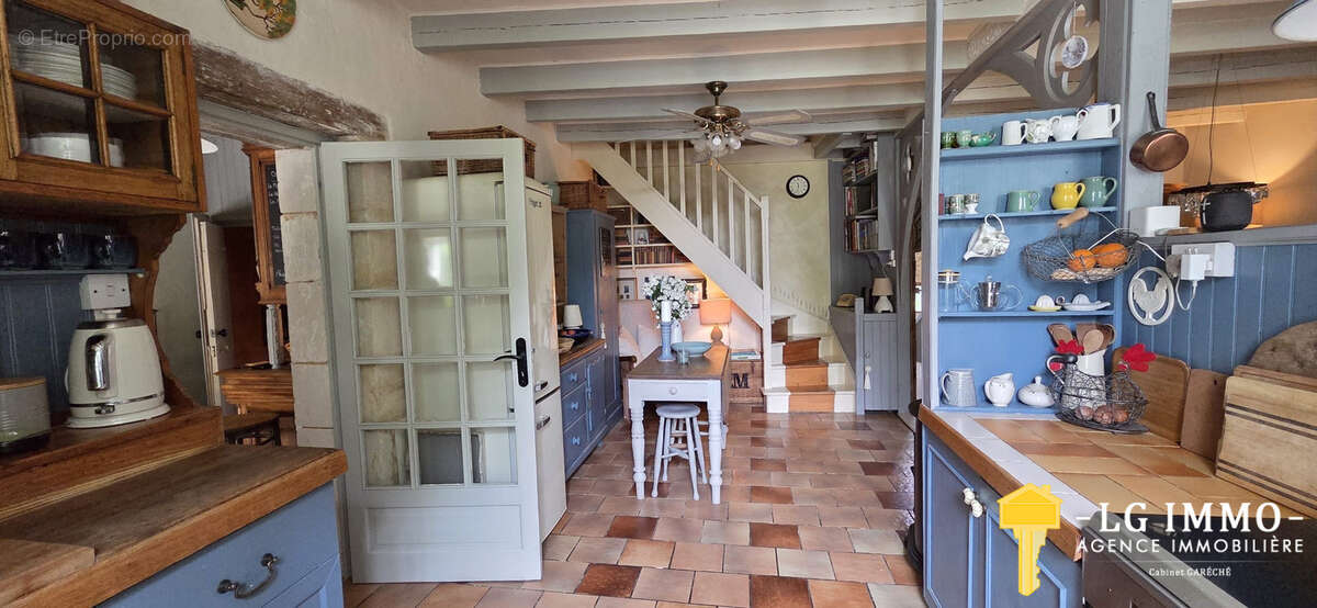 Maison à SAINT-THOMAS-DE-CONAC