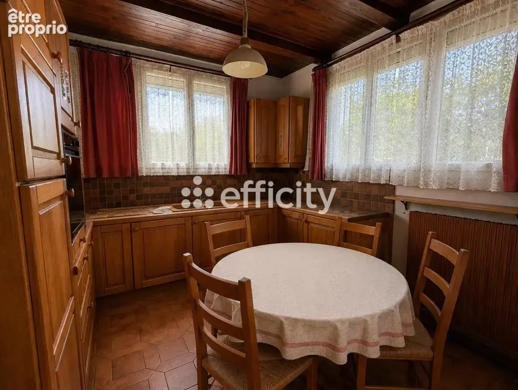 Maison 278 m² à Noisy-Le-Grand  - photo 6