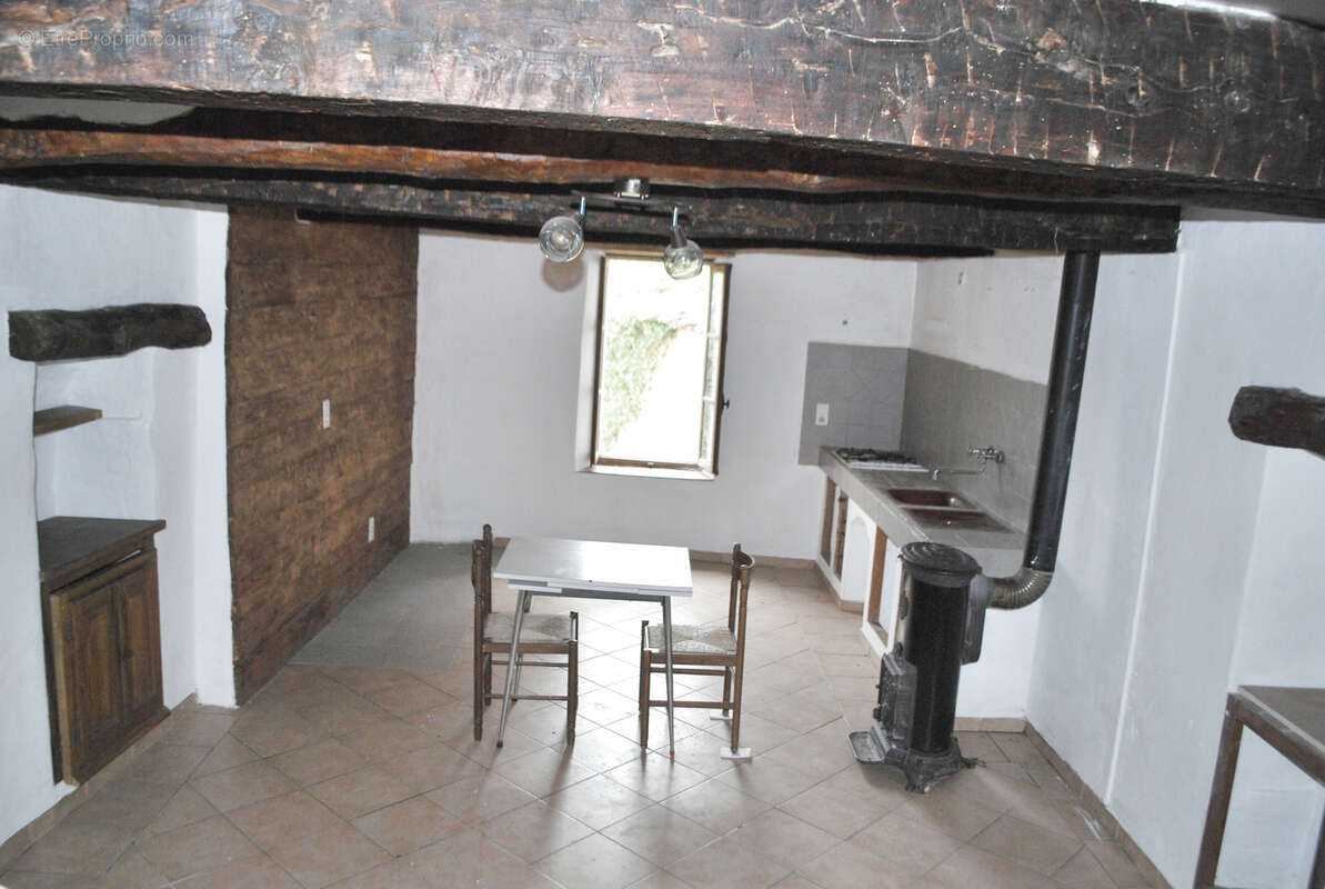 Maison à SILLANS-LA-CASCADE
