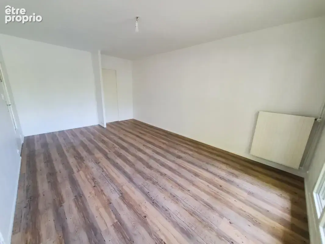 Beau T3 avec balcon, cave et stationnement extérieur - photo 2
