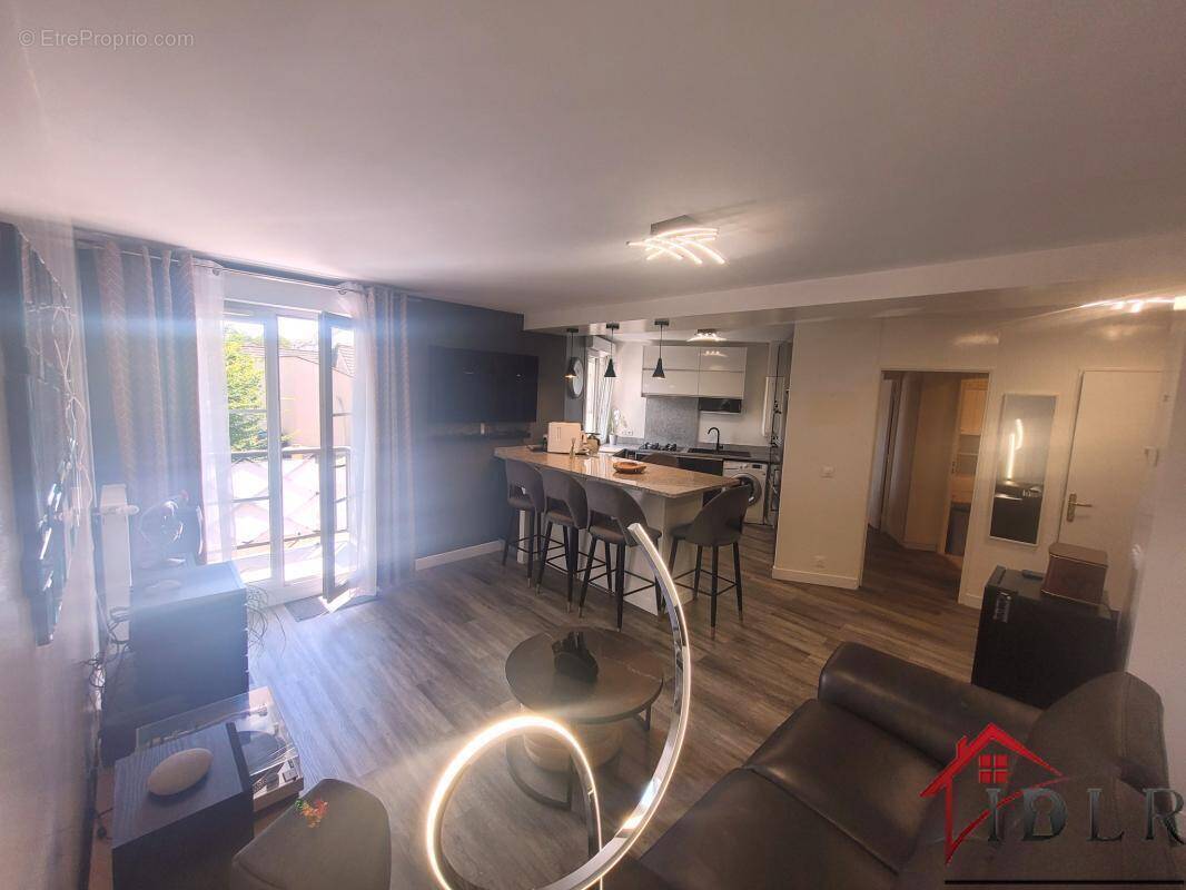 Appartement à BRIE-COMTE-ROBERT