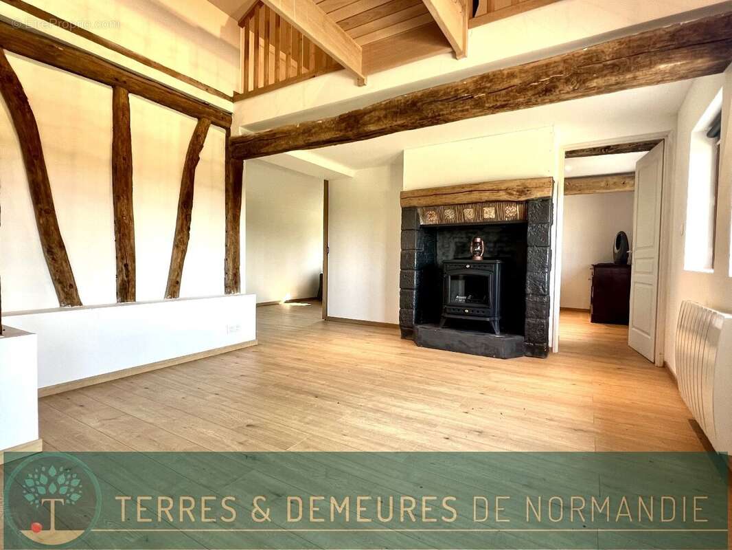 Maison à BOURG-ACHARD