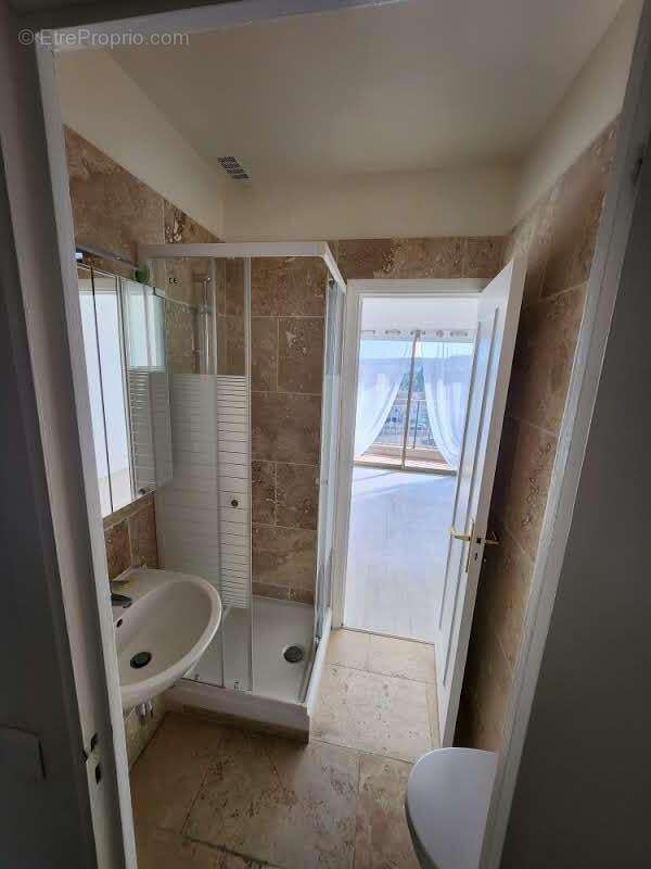   - Appartement à ANTIBES