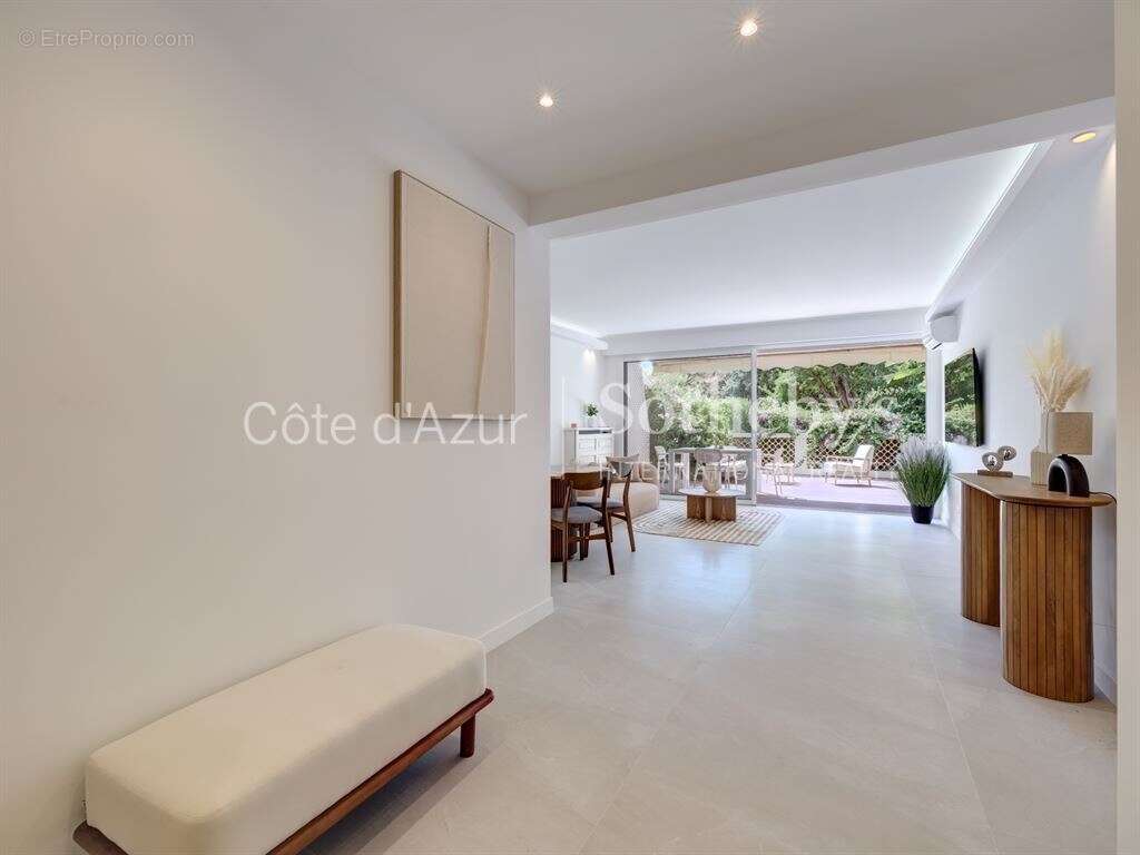 Appartement à CANNES